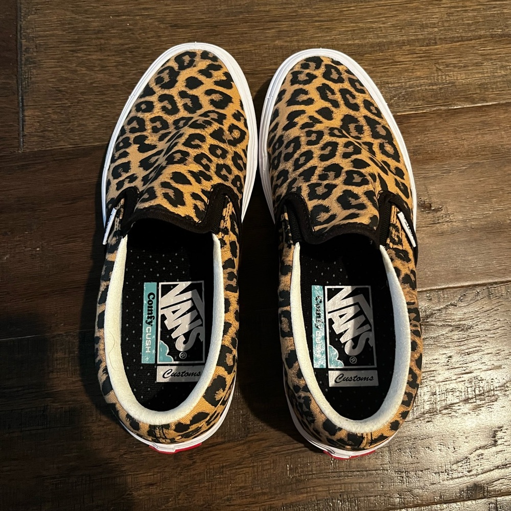 NWOT CUSTOM Vans WLeopard Print Slip-On Shoes